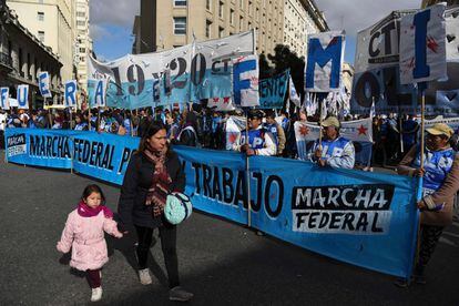 Una de las cabeceras de la Marcha federal por pan y trabajo en Buenos Aires.