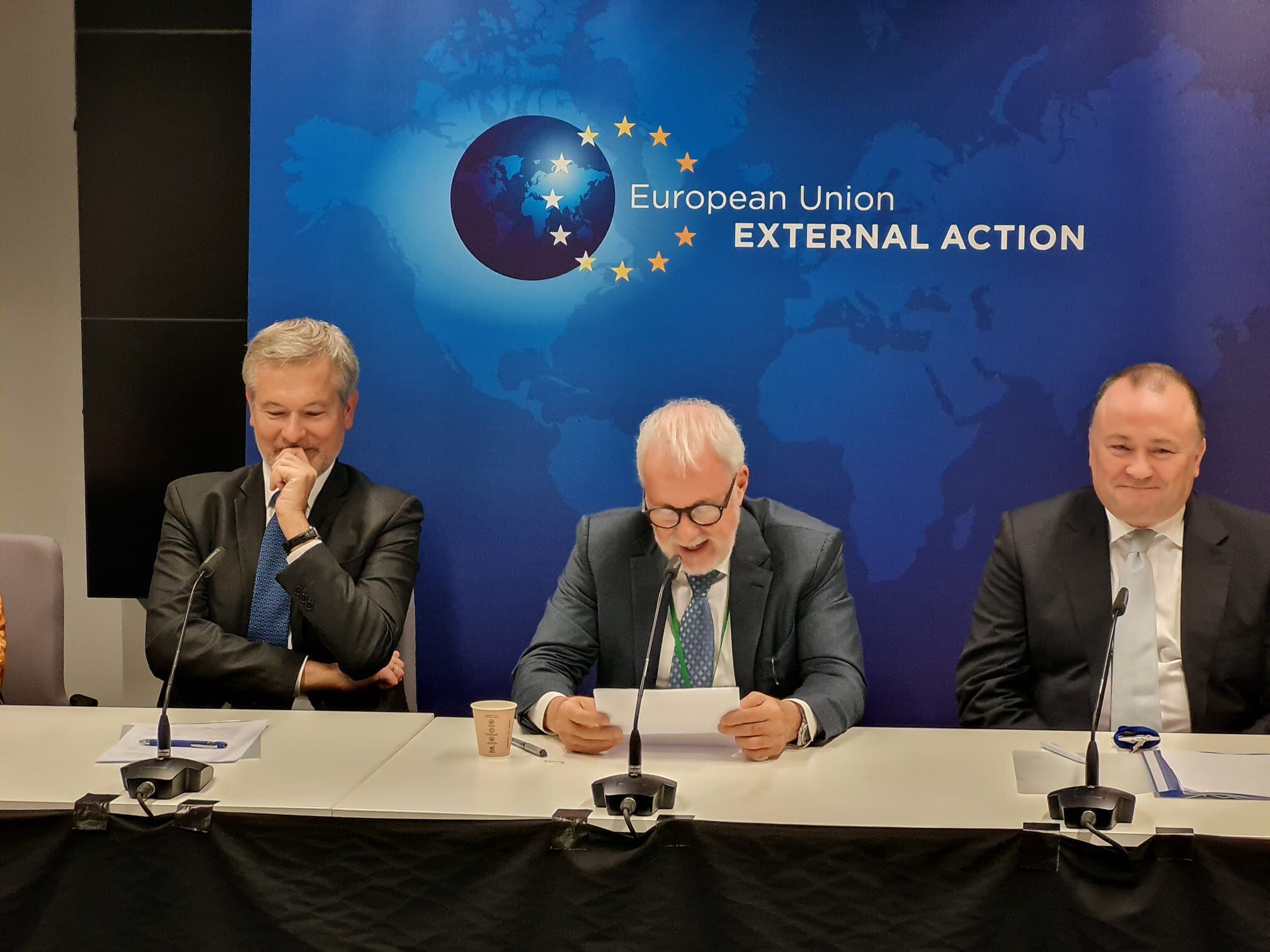 Un gabinete del Alto Representante de la Unión Europea anuncia su participación en la FIL 2023.