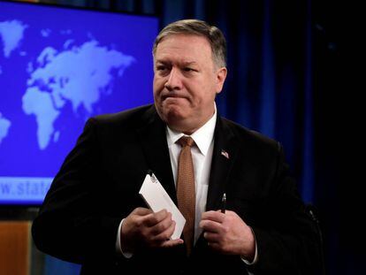 El secretario de Estado, Mike Pompeo, tras una rueda de prensa en el Departamento de Estado el pasado 8 de abril.