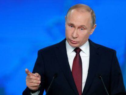 El presidente de Rusia anuncia reformas para mejorar la vida de las familias en su discurso más social