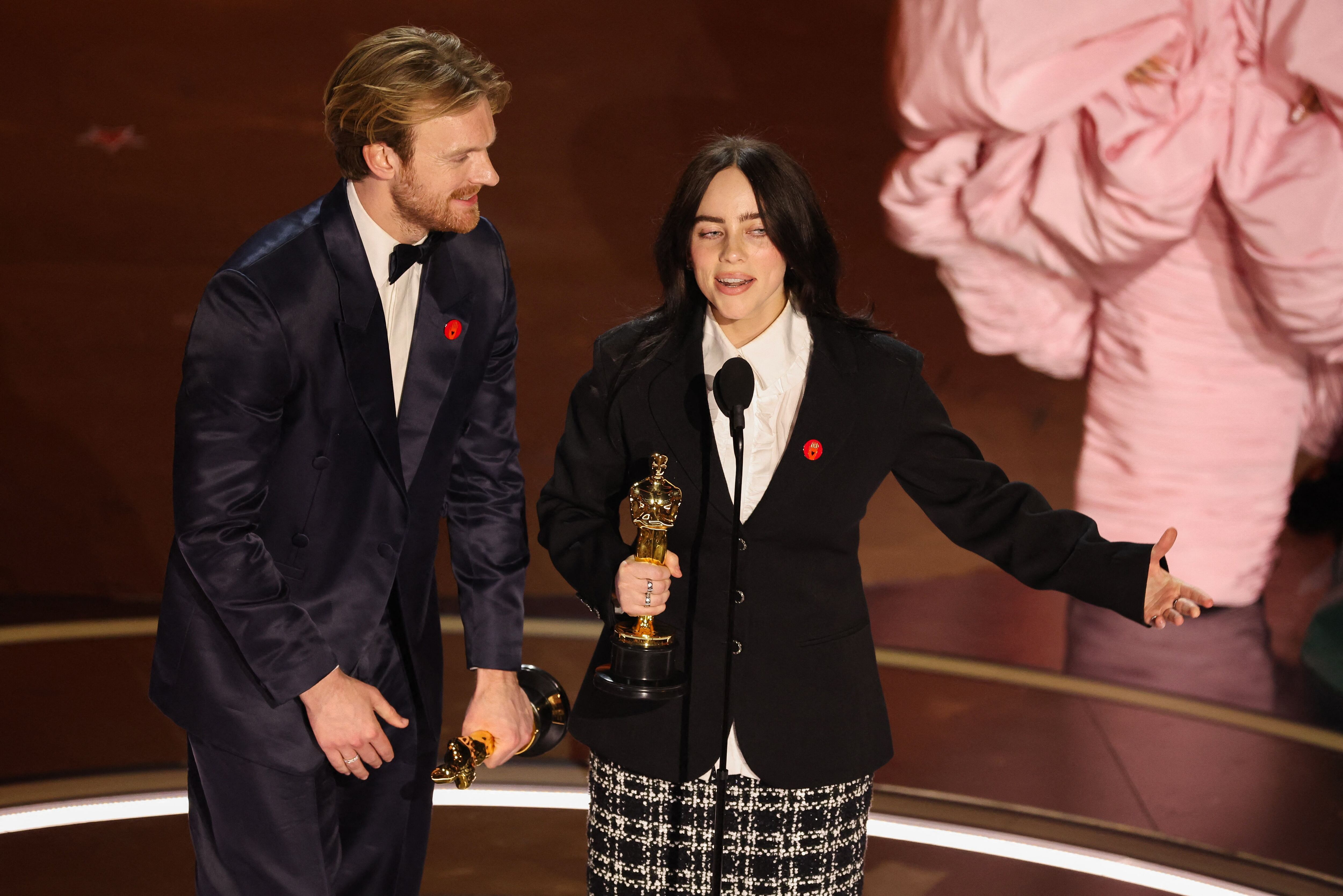 La gala de los premios Oscar 2024, en directo | ‘Oppenheimer’ lidera con cuatro galardones la recta final