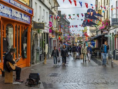 Irlanda (la ciudad de Galway en la imagen) ha sido calificada junto a los Países Bajos como paraísos fiscales por el Observatorio fiscal de la UE.