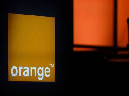 Orange reduce a 415 las bajas del ERE y eleva la indemnización a 57 días por año