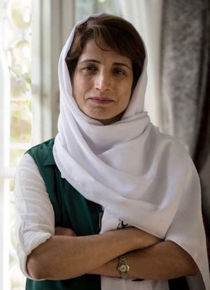 La abogada Nasrin Sotudeh en una fotograf&iacute;a del perfil de Facebook de su marido.