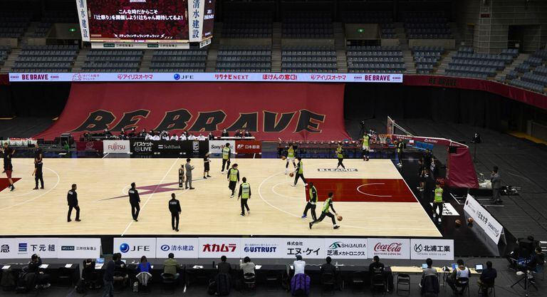 Aspecto del pabellón de los Kawasaki Brave Thunders de la B.League japonesa antes del partido a puerta cerrada con el Levanga Hokkaido el pasado fin de semana