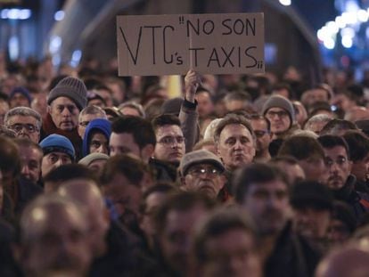 Concentración de taxistas madrileños en la Puerta del Sol.