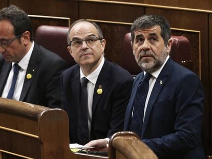 Desde la derecha: Jordi Sànchez, Jordi Turull y Josep Rull, durante la primera sesión en el Congreso el pasado martes.