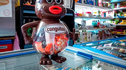 Dispensador de Conguitos en un supermercado.