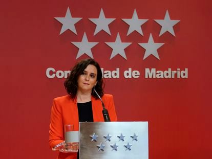 Isabel Díaz Ayuso, durante una rueda de prensa este lunes.