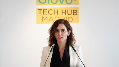 La presidenta de la Comunidad de Madrid, Isabel Díaz Ayuso, inaugura en octubre de 2021 el nuevo centro tecnológico que la compañía multinacional Glovo.