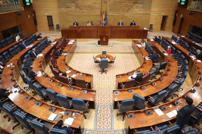 Imagen panorámica del pleno de la Asamblea de Madrid.