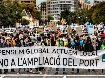 Manifestación contra la ampliación del Puerto de Valencia, en octubre de 2021.