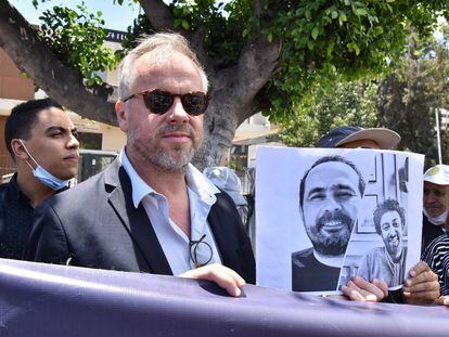 Christophe Deloire, secretario general de Reporteros Sin Fronteras (RSF), el martes en un acto de protesta en Casablanca en apoyo de Raissouni y Radi (en las fotos)