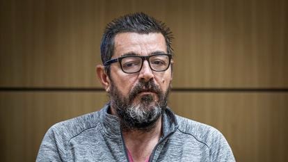 Jose Antonio, declarado culpable de asesinar a su hijo, minutos antes de la lectura del veredicto, este martes en la Audiencia de Valencia.