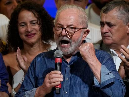 Lula, presidente electo este domingo, dirige un discurso a la ciudadanía desde São Paulo.