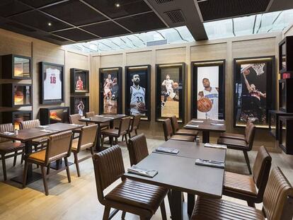 Taules de l'NBA Café de Barcelona.