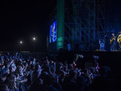 Multitudinario concierto de Pixies en el Primavera Sound.