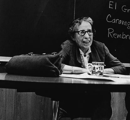 Hannah Arendt, en un seminario en Nueva Yor, en 1969.
