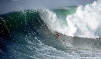 El surf desafía a la gran ola de Nazaré | Fotos | Deportes | EL PAÍS