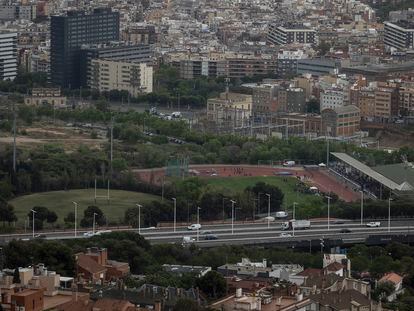 Terrenos donde se prevé construir el nuevo hospital Clínic, a las afueras de Barcelona y a la altura de la Diagonal, actualmente ocupados por el recinto deportivo Esports UB de la Unviersidad de Barcelona.