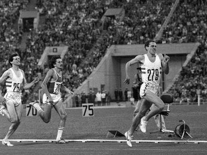 Ovett esprinta y logra el oro en los 800 metros de Moscú 1980, en una prueba en la que era favorito Coe, que acabó segundo.