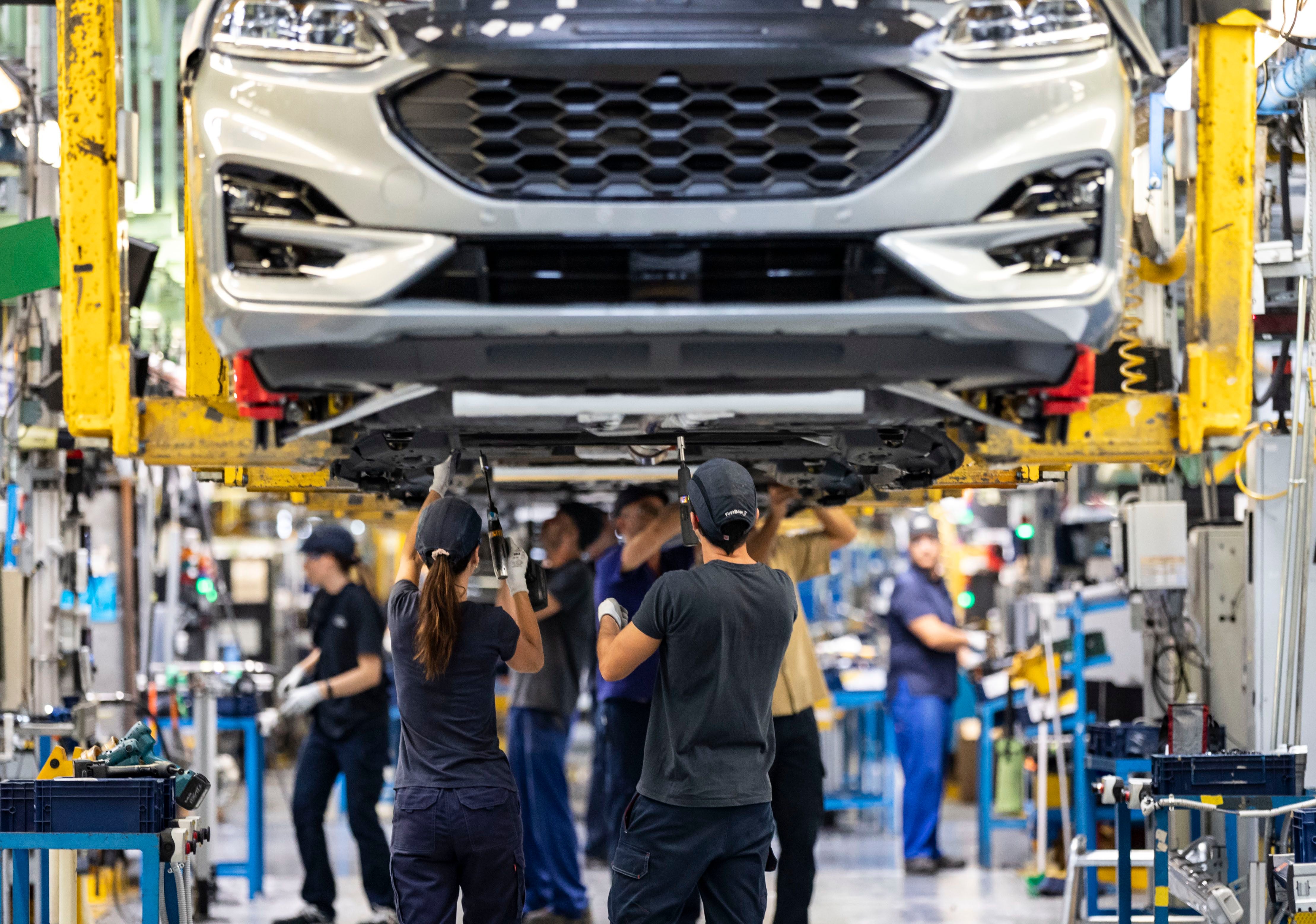 Ford fabricará en Almussafes 300.000 unidades anuales de un nuevo coche que se lanzará en 2027