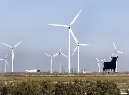 Molinos de viento en La Muela, provincia de Zaragoza.