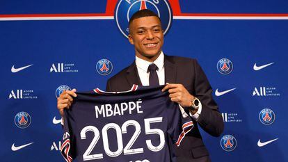 El jugador del PSG Kylian Mbappé, este lunes en París.
