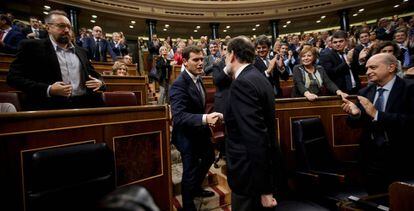 Mariano Rajoy y Albert Rivera, tras el debate de investidura del 29 octubre.