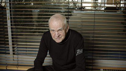 Milan Kundera, en un retrato proporcionado por su editorial en 2014.