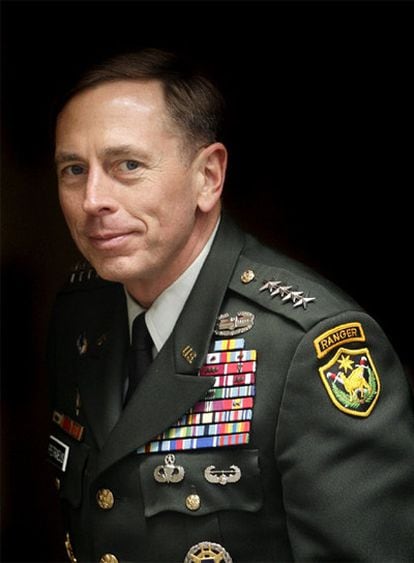 David Petraeus, responsable militar de EE UU en Oriente Próximo, en una visita oficial en Londres.