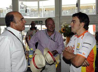 Emilio Botín, Juan Manuel Cendoya y Fernando Alonso.