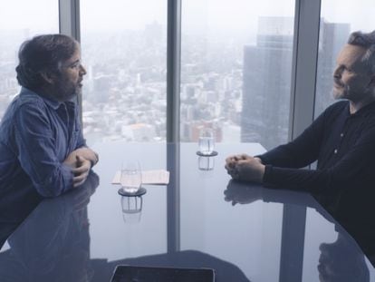 Jordi Évole y Miguel Bosé en la primera entrega de la entrevista al cantante en el programa 'Lo de Évole'.