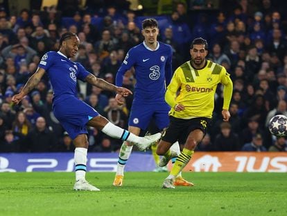 Con este remate Sterling marca el primer gol del Chelsea ante el Dortmund (2-0).