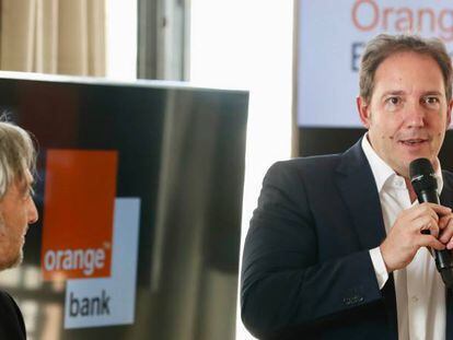 Narciso Perales, director general de Orange Bank, y Laurent Paillassot, CEO de Orange.