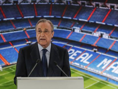 El presidente del Real Madrid, Florentino Perez, en un acto en el palco del Bernabéu