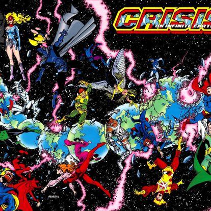 Las primeras 'Crisis en las Tierras infinitas', de 1985, fue el gran punto de inflexión del universo DC. Se hizo limpieza de tierras paralelas para acabar con una continuidad que ya llevaba funcionando décadas. Los personajes acabaron saltando a un solo planeta y DC comenzó desde cero para nuevos lectores.