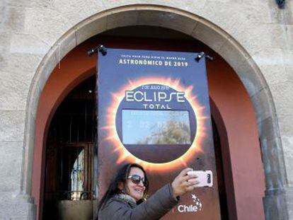 La sombra de la luna proyectada sobre la Tierra se podrá observar este martes en el país sudamericano, movilizado por este fenómeno