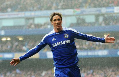 Torres celebra uno de sus goles al QPR.