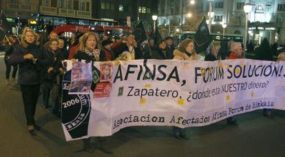 Cabeza de la manifestaci&oacute;n de afectados de Afinsa en 2012
