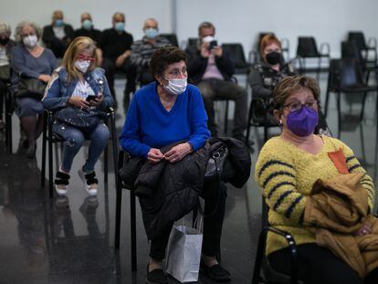 La Farga de L’Hospitalet se ha convertido en un punto de vacunación masivo.