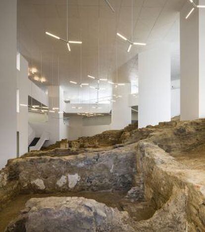 Interior de la nueva biblioteca de Ceuta.