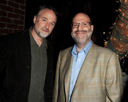Scott Rudin (derecha) con David Fincher, que dirigió uno de sus grandes éxitos como productor: 'La red social'.
