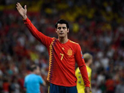 Álvaro Morata, una de las víctimas, este lunes en un partido contra Suecia.