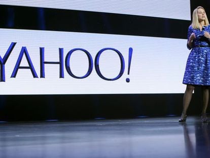 La consejera delegada de Yahoo, Marissa Meyer, ante los accionistas.