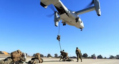 Marines estadounidenses en unos ejercicios en Morón.