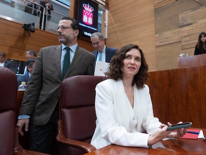 La presidenta de la Comunidad de Madrid, Isabel Díaz Ayuso, durante un pleno en la Asamblea de Madrid, a 16 de marzo de 2023, en Madrid.