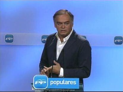 Pons: "A Zapatero hay que exigirle lo mismo que al presidente de la comunidad de vecinos"