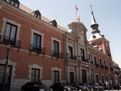 Fachada del Palacio de Santa Cruz, sede del Ministerio de Asuntos Exteriores y Cooperaci&oacute;n.