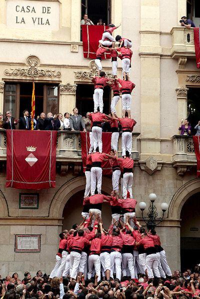 El <i>Cinc de nou amb folre</i> de la <i>colla</i> Vella de Valls.